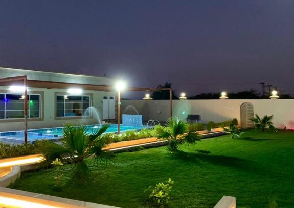 Al Batinah North Governorate House | استراحة بستان البدع