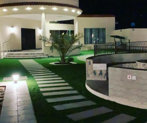 Ar Rass Ski Chalet | شاليه هاوس مون