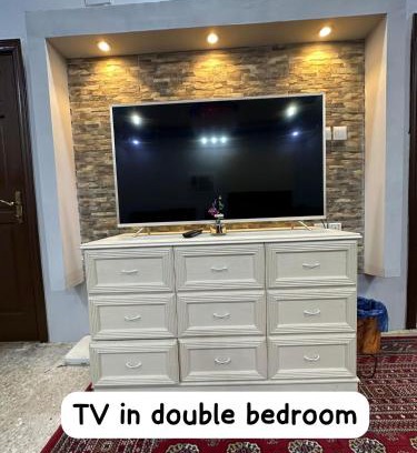 Medina Apartment | شقة بغرفتين ودورتين في الدور الأول 7 دقائق للحرم