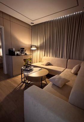 Buraydah Apartment | شقة غرفة وصالة تصميم مودرن دخُول ذاتي