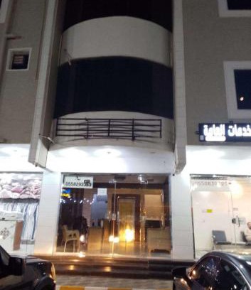 Jizan Apartment | غرفة وصالة مجمع الزارب