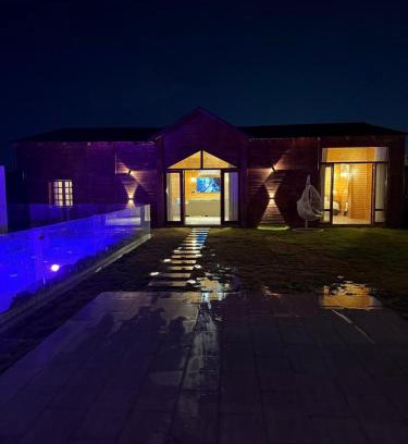 Al Hawiyah Ski Chalet | كوخ النرجس