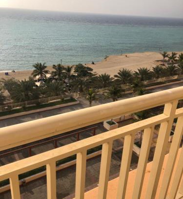 Bay La Sun Apartment | نزل الشاطي 3 عايلات فقط