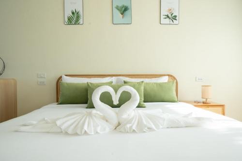 Pak Khat Hotel | กว้างคูณยาวคาเฟ่รีสอร์ท & พูลวิลล่า