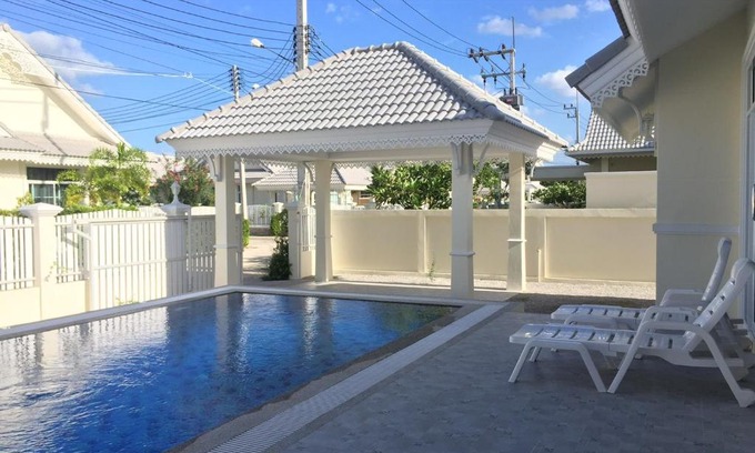 Cha-am Villa | บ้านพักหัวหินพูลวิลล่า 3 ห้องนอน พร้อมสระว่ายน้ำส่วนตัว