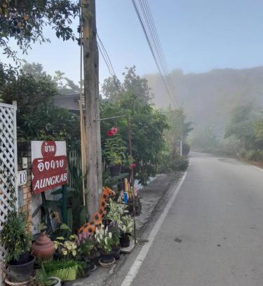 San Sai House | บ้านอังกาบ Aungkab homestay