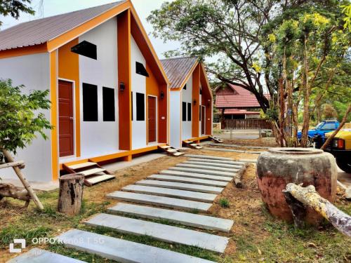 Somdet Apartment | แอทโฮมไร่พอดี รีสอร์ท At home raipordee resort