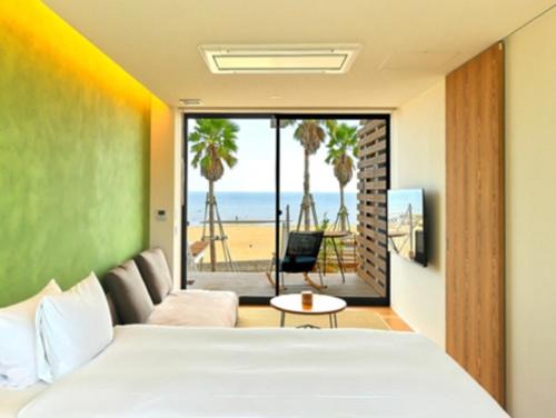 Yukuhashi Hotel | そらすな Beach Side Resort Hotel
