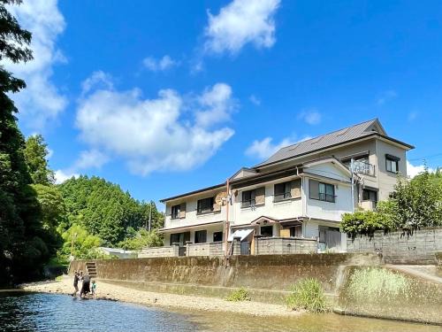 Toyo House | シーラニ白浜荘