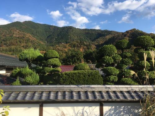 Tsuru House | 古民家ガーデン 山あり [新宿 80分/富士山 30分 ： 中庭BBQ, 焚き火, ドッグラン]