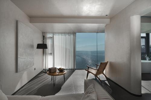 Shuanglang Hotel | 芒澍陶唐之丘海景酒店大理洱海店