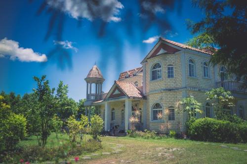 Fongtian Immigration Village House | 谷築石苑