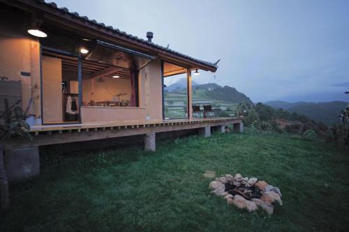 Yulong House | 还依比小屋