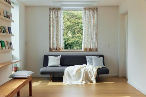 Songsan-dong Bed & Breakfast | 사이서가