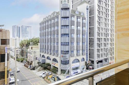 Yeon-dong Hotel | 썬랜드 호텔 제주