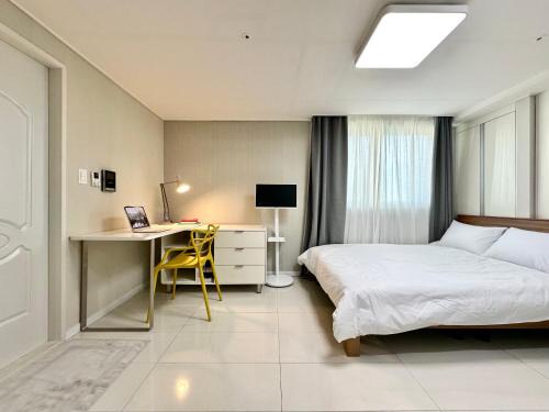 Seogang-dong Apartment | 한강과 홍대 도보5분 감성숙소 엘베,주차완비