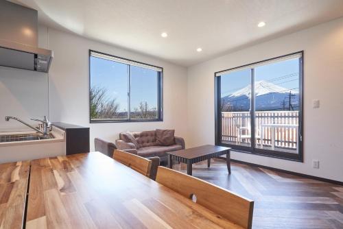 Fujikawaguchiko Apartment | 08 Resort Club -Theater-