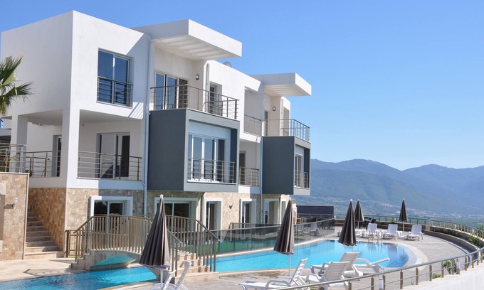 Sogucak Apartment | 1+1 Luxury Apartment at Kusadasi Sogucak, facing to Turquoise color Aegean Sea