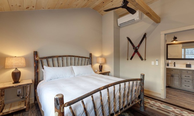 Sunapee Hotel | 1 Bed/1.5 Bath Suite #7 at The Lodge | Minutes from Sunapee Harbor & Mt. Sunapee