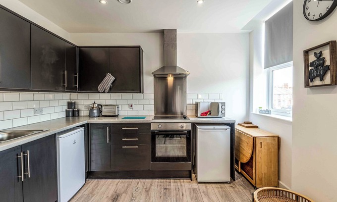 Liverpool Apartment | 1 bed Apartment near Liverpool Lime street