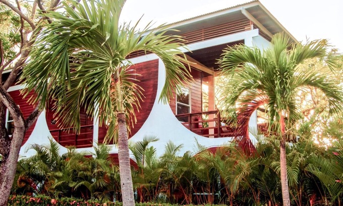 Crawfish Rock Hotel | 1 Bed in a Shared Hostel Room (Female #2)