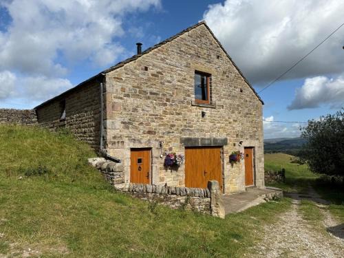 Combs House | 1 Bed in Combs PK674