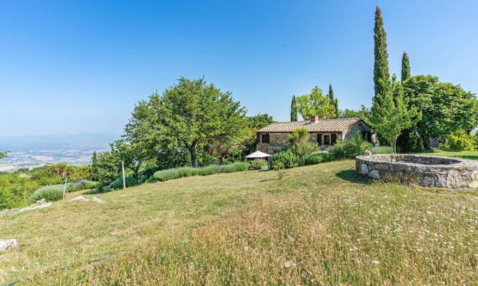 Cinigiano House | 1 bedroom accommodation in Cinigiano -GR-