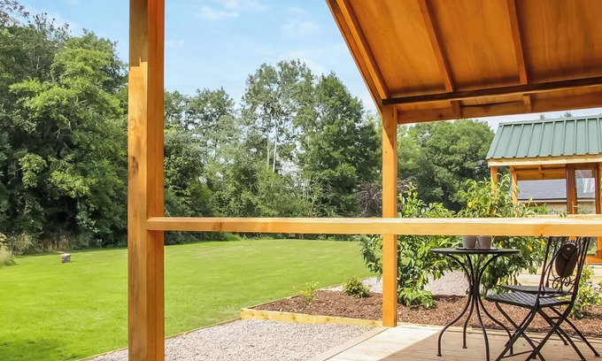 Felton Cottage | 1 bedroom accommodation in Oswestry