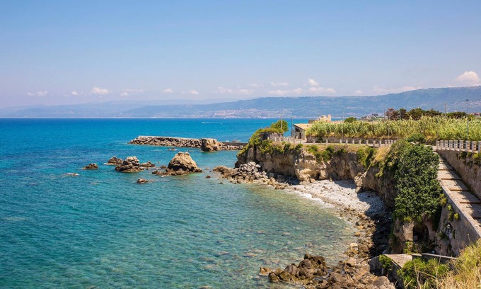 Zambrone Apartment | 1 bedroom accommodation in Zambrone