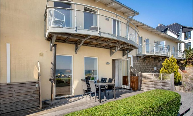 Sandkaas Apartment | 1 Bedroom Amazing Apartment In Allinge