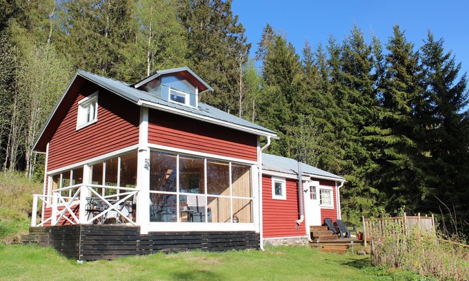 Grythyttan House | 1 bedroom gorgeous home in Bovik