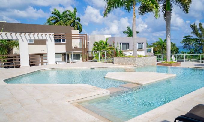 Reading House | 1 Bedroom in Montego Bay with Pool- Escape to Exhala