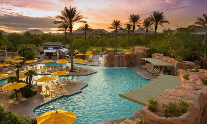 Desert Ridge Resort | 1 Bedroom Villa with Full Kitchen/Sleeps 4- Marriott's Canyon Villas