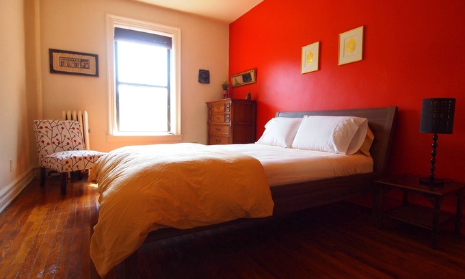 Prospect Lefferts Gardens Apartment | 1 block to the subway & Prospect Park - great area with fast access to Manhattan