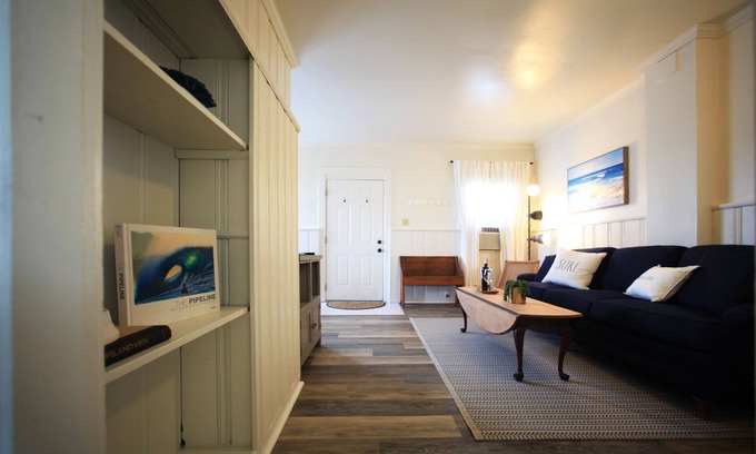 Northeast Virginia Beach House | 1 BR Beach Bungalow - 5 Minute Stroll to the Beach (510B)