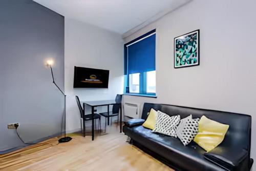 Wigan Apartment | 1 BR Flat By Eason Stays Short Lets & Serviced Accommodation Wigan With Free parking!