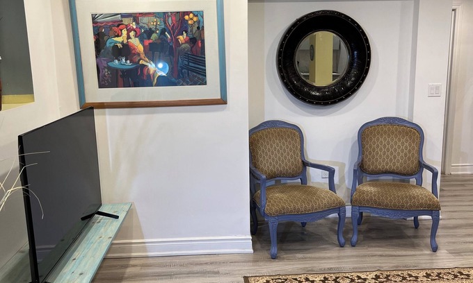 Central Erin Mills House | 1. Private Room - Erin Mills Town Centre