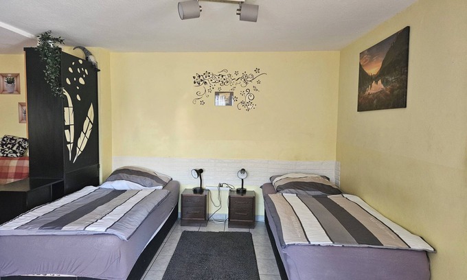 Ober-Morlen Apartment | 1- Zi.- App. 'OM2' (40sqm), for 1 - 4 persons, 25 km to Frankfurt-Nord