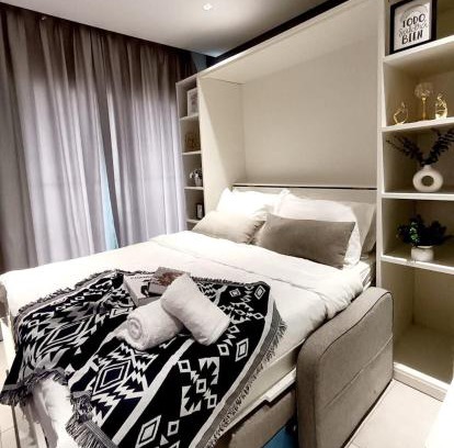 Shah Alam Apartment | 10 min to Subang Airport 2pax Free Parking Studio