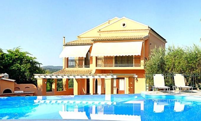 Agios Ioannis Villa | 10 mins from Glyfada & Pelekas Beaches, and 20 mins from Corfu Town