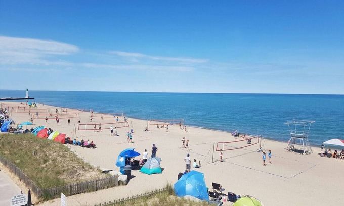 Dashwood Villa | 10 mins from Grand Bend Beach