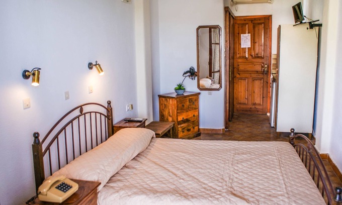 Ydrousa Apartment | 10 minutes from the centre