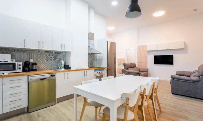 Ciutat de les Arts i les Ciencies Apartment | 10 pax, AC, Wifi gratis, Ciudad Artes y Ciencias