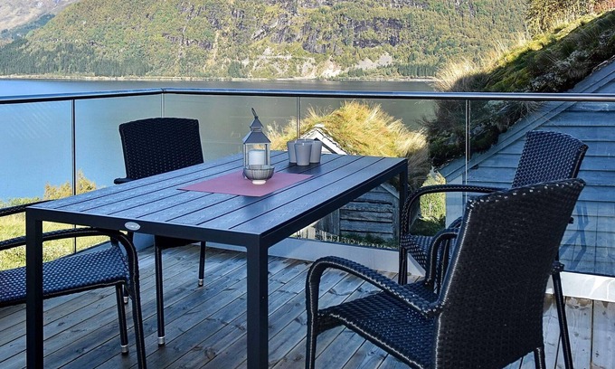 Jolster House | 10 person holiday home in skei i jølster