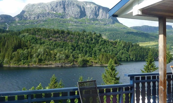 Bygstad House | 10 person holiday home in Bygstad-By Traum