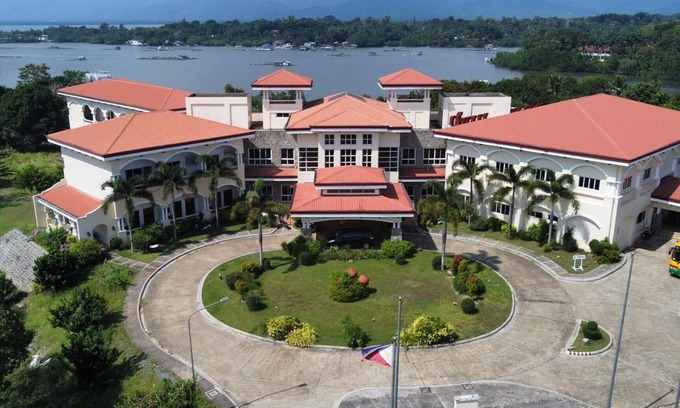 San Pedro Hotel | 10 minutes away from the airport , and near to all tourist destination.