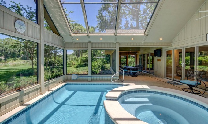 Sea Pines House | 10 Woodbine: Sea Pines Luxury! Private Pool, Golf Views, Near Beach.