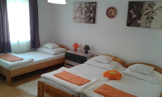 Kiszombor Apartment | 100 ÉVES NOSZTALGIA APARTMAN
