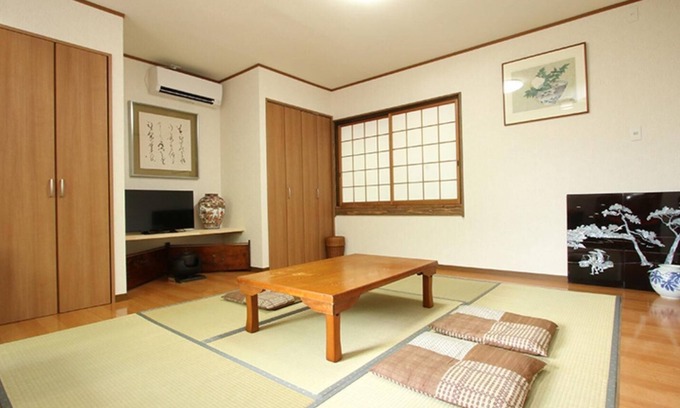 Yufuin Onsen Hotel | 100 freeflowing spring bath With detached hous/Yufu Ōita