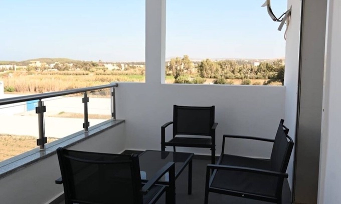 Beni Atta Apartment | 100M from the superb Chat Mami beach, Résidence le Marin Appart Saphir